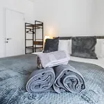 Luxurious 3 Bedroom House In The District