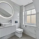 Luxurious 3 Bedroom House In The District *