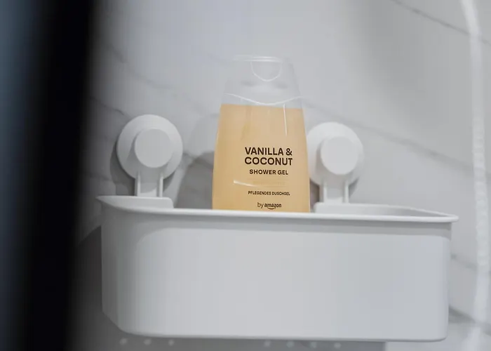 بيت للعطل Luxurious 3 Bedroom House In The District كندال