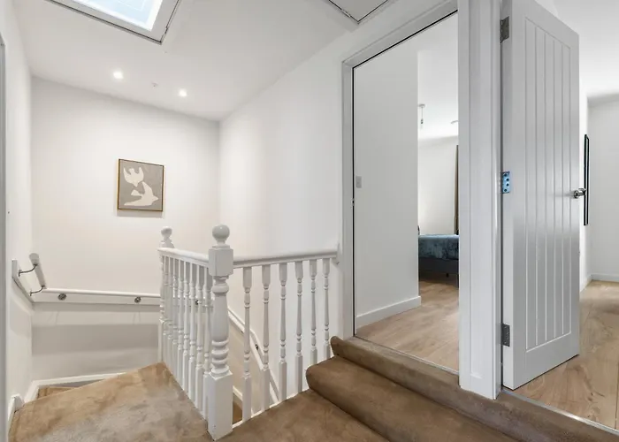 Holiday home Luxurious 3 Bedroom House In The District